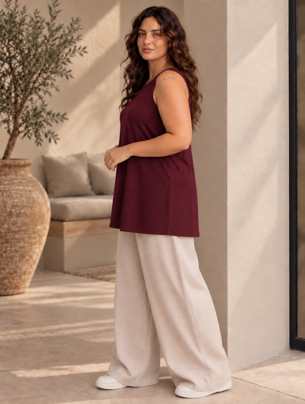 Essential Sleeveless Plus Size Tunic